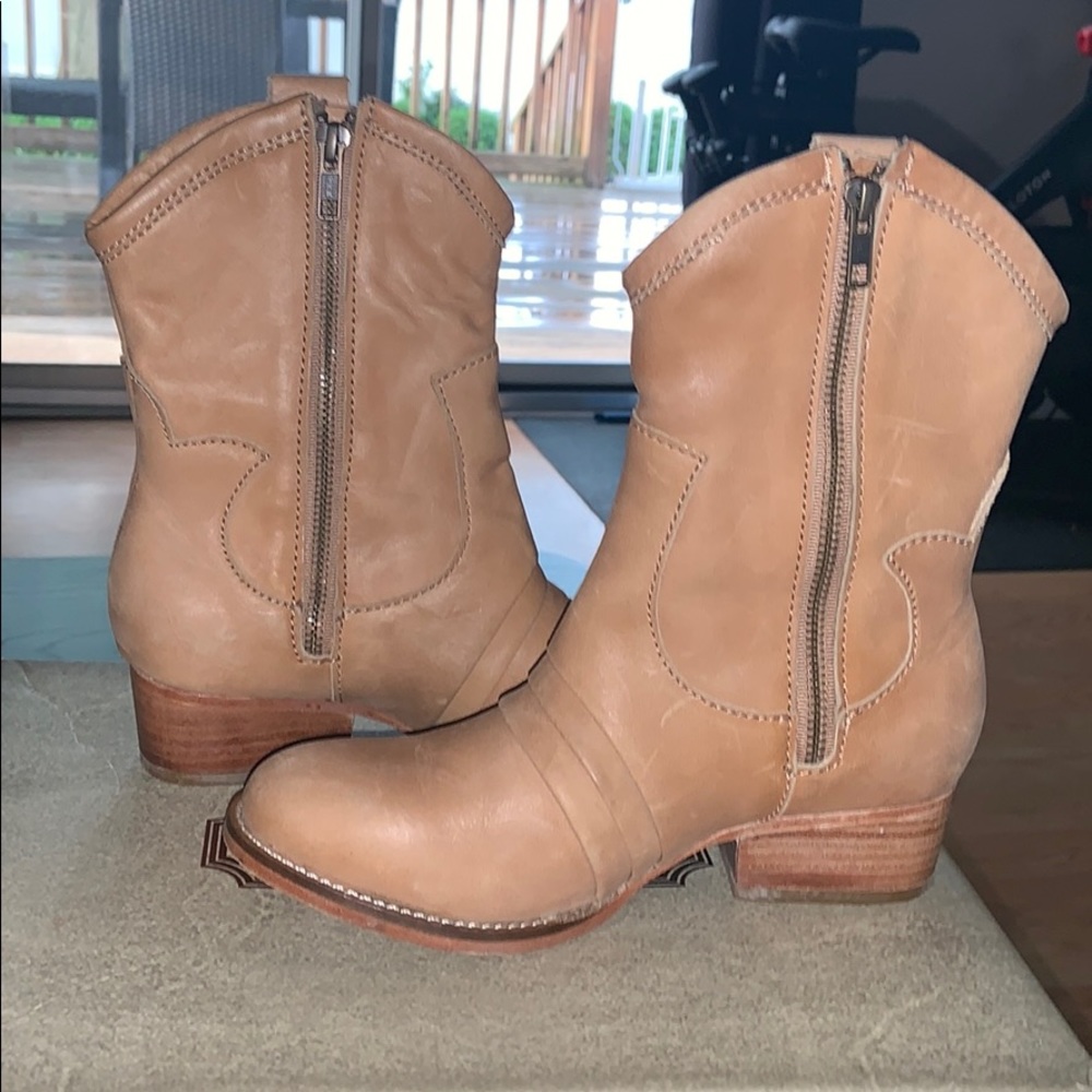 Booties - Picture 4 of 5